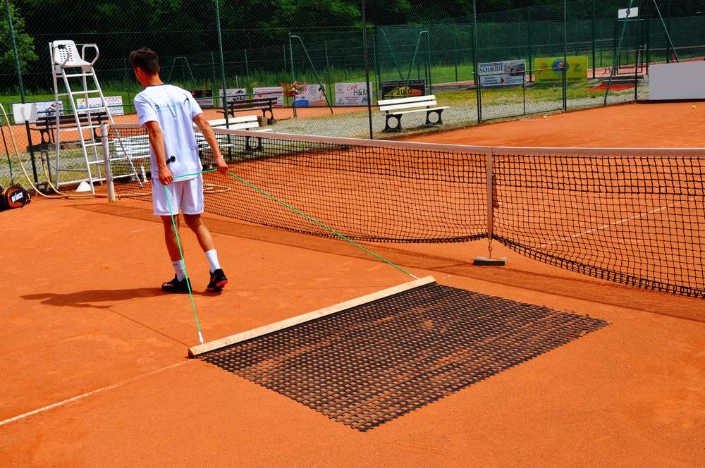Material para mantenimiento de pistas de tenis