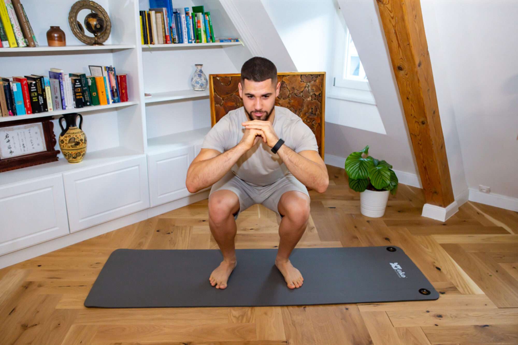 Image du produit : Esterilla de yoga OKO con ojales, grosor a elegir entre 0,8 y 1,5 cm