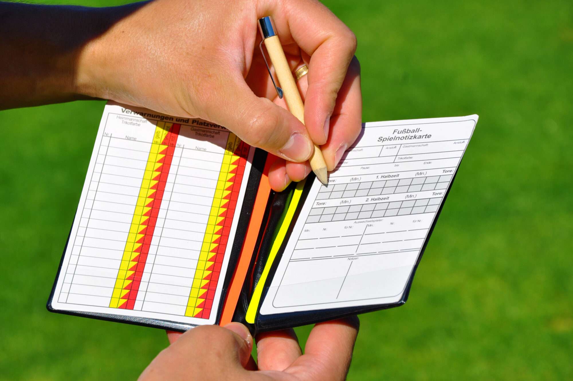 Image du produit : Kit para árbitros (alemán) - Contiene lo esencial para arbitrar