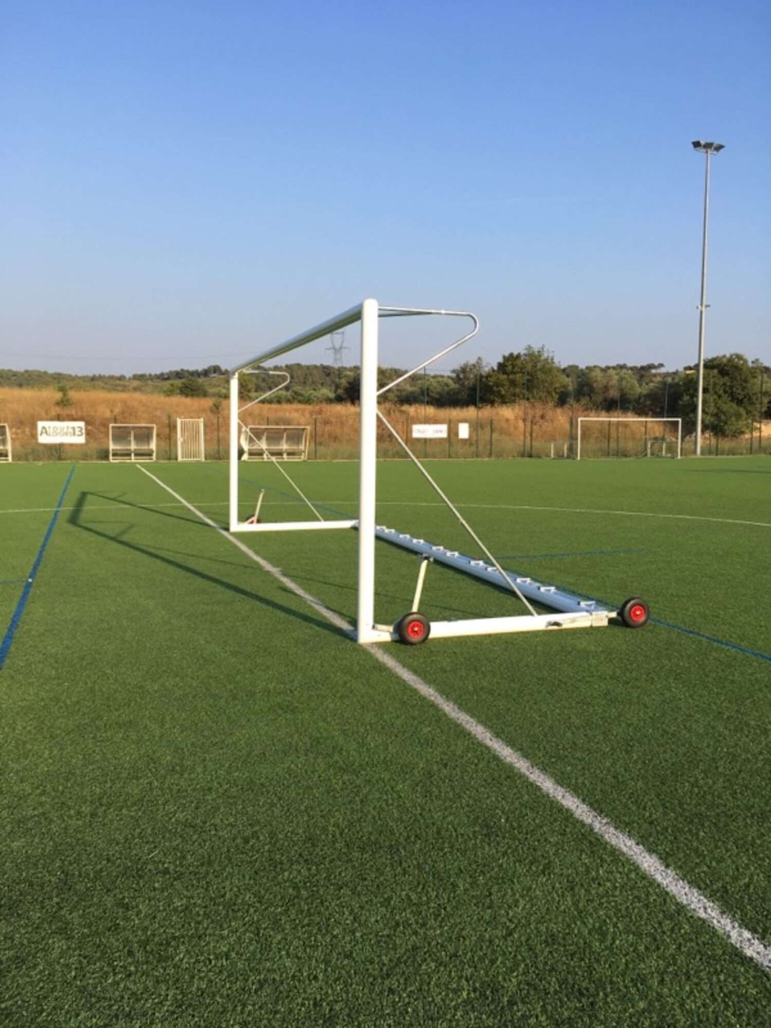 Image du produit : Portería de fútbol 7 / 8 transportable con lastre y ruedas incorporadas - 6 x 2,10 m