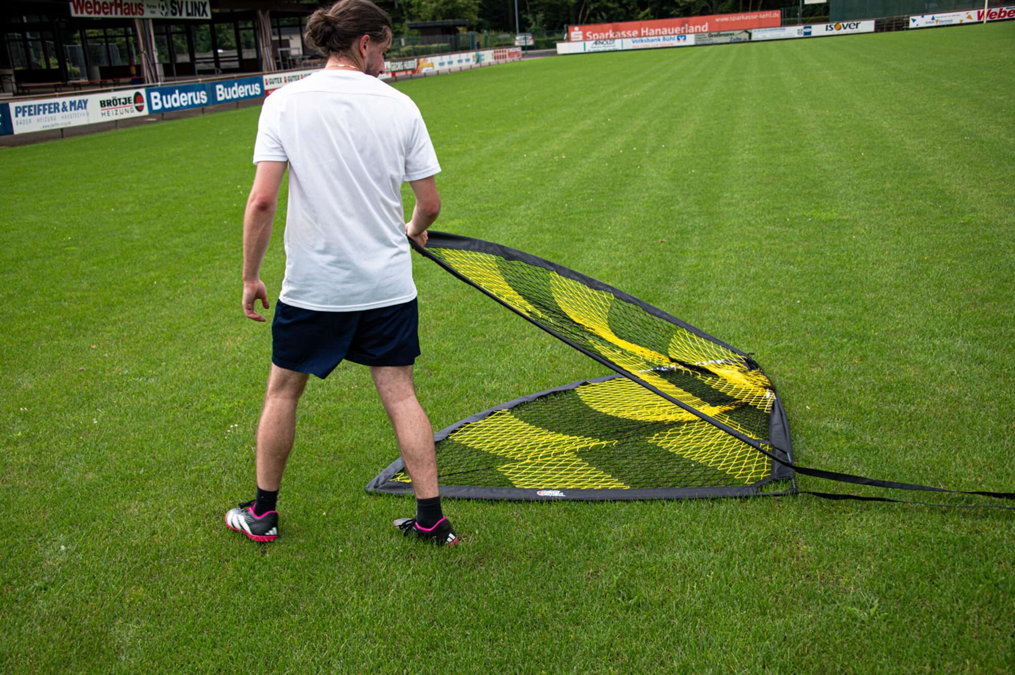 Image du produit : Par de porterías - 2,2x1,5m negro/amarillo - Se entregan con un balón y una bomba