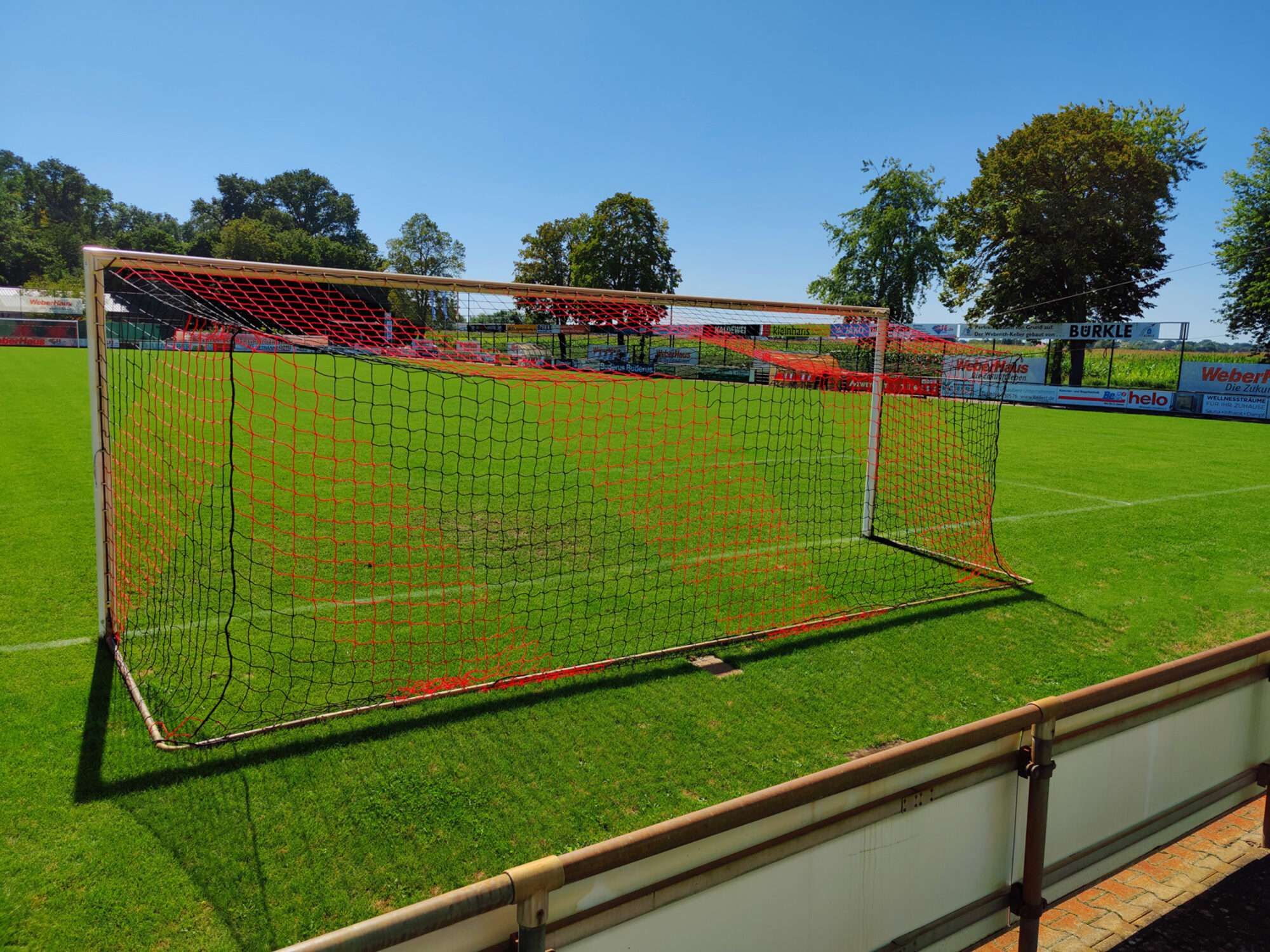 Image du produit : Red para portería de fútbol para estadio - 4mm Negro/Rojo