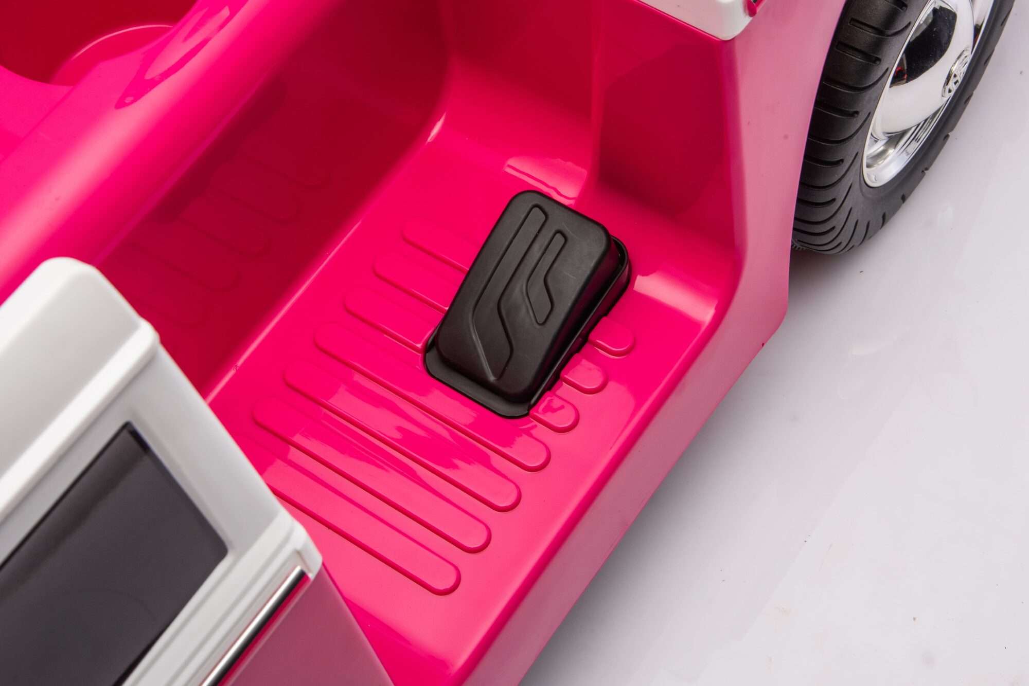 Image du produit : Coche eléctrico oficial Volkswagen para niños - Rosa y blanco (de 3 a 8 años)