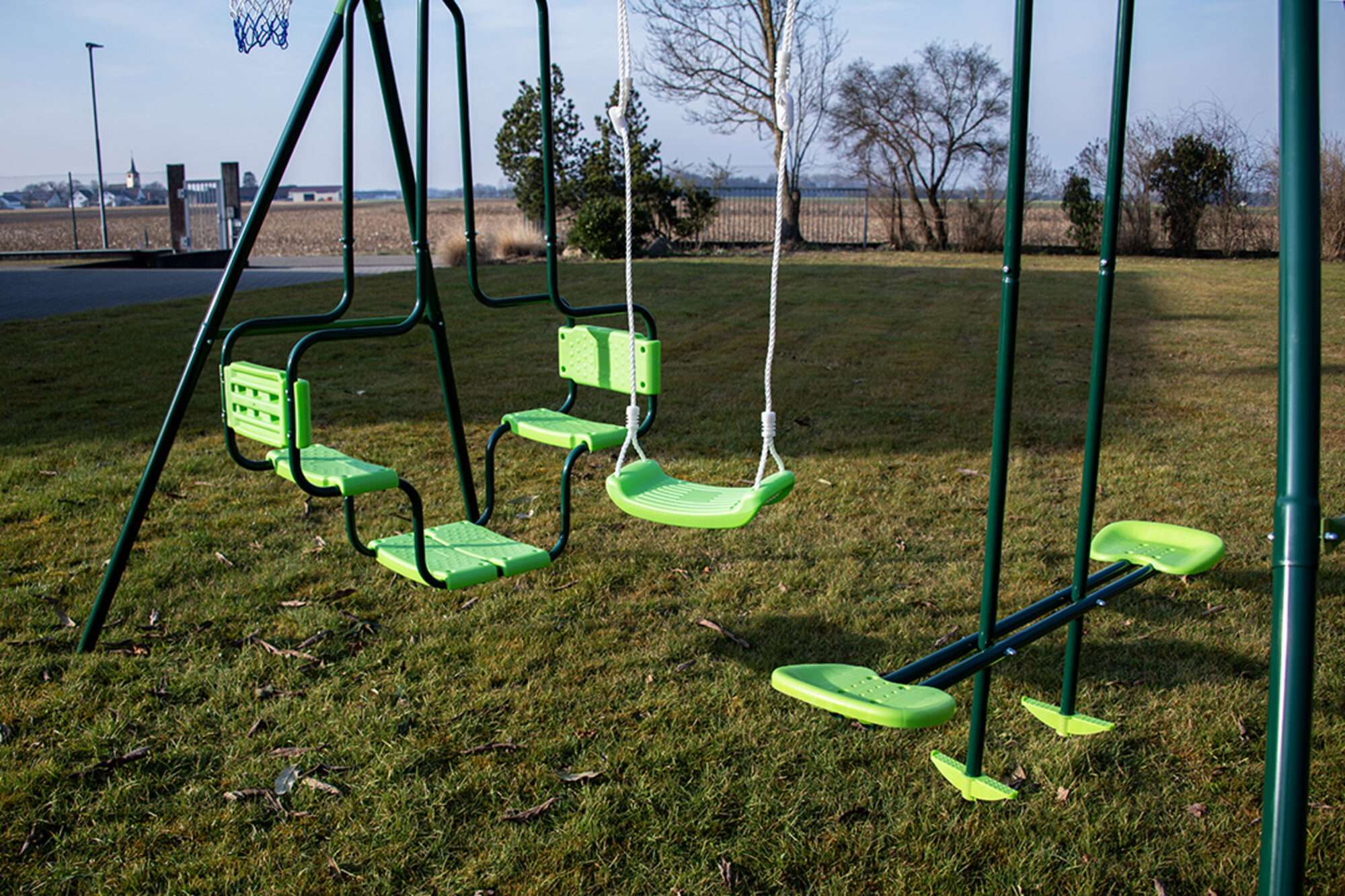 Image du produit : Columpio de tres plazas con canasta de baloncesto