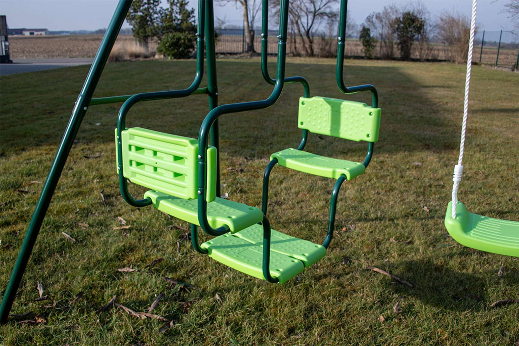 Image du produit : Columpio de tres plazas con canasta de baloncesto