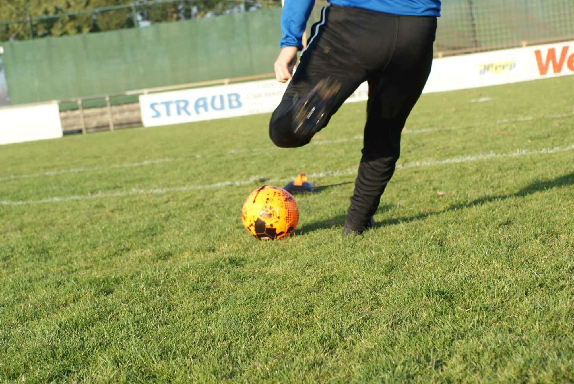 Image du produit : Balón de Fútbol con Cuerda Elástica PRO RETURN FOOTBALL