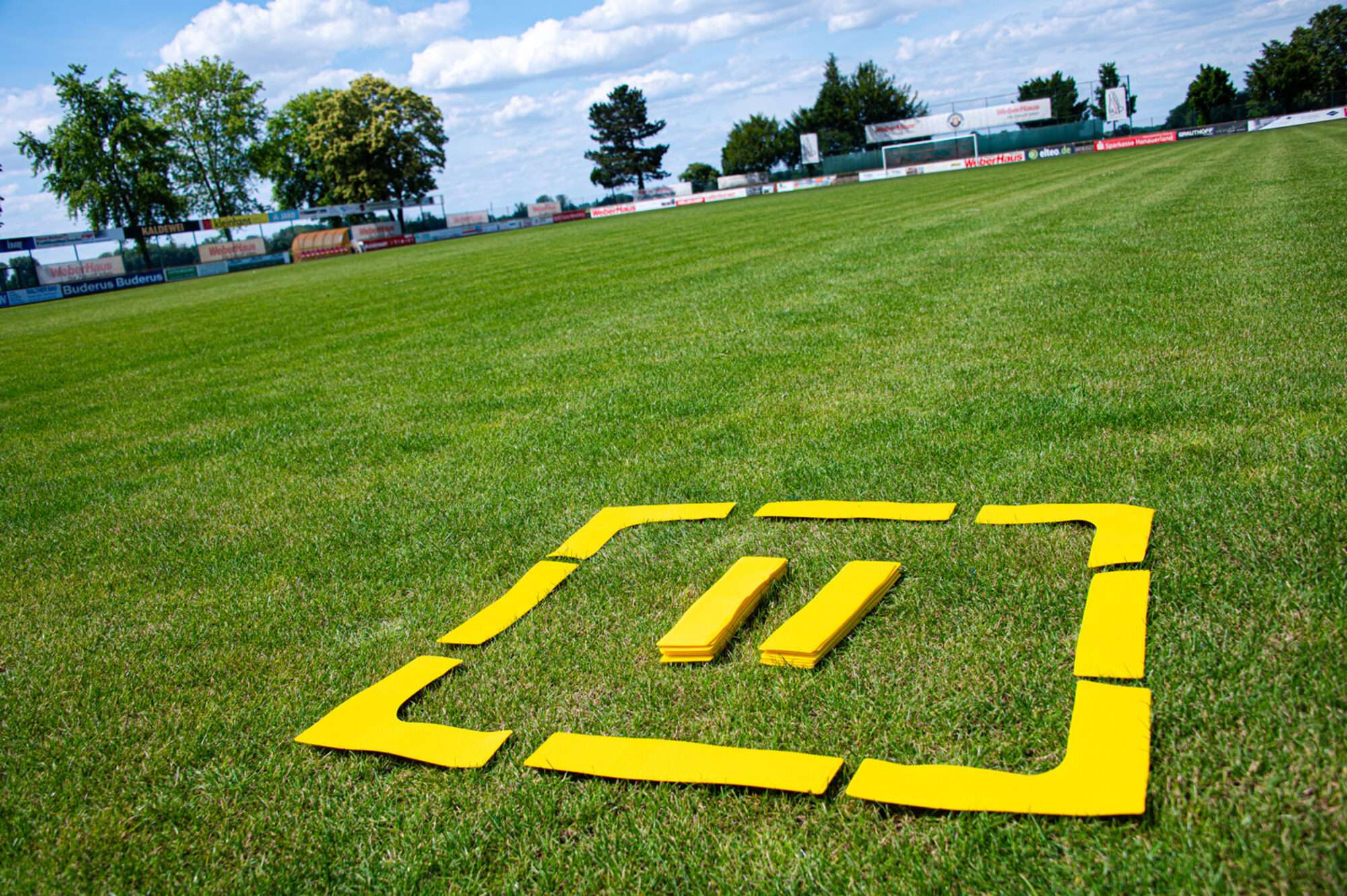 Image du produit : Marcas en el suelo para campos interiores y exteriores - LÍNEAS y ÁNGULOS