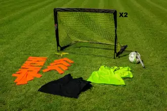 Kit Mini campo de fútbol para niños  (petos incluidos)