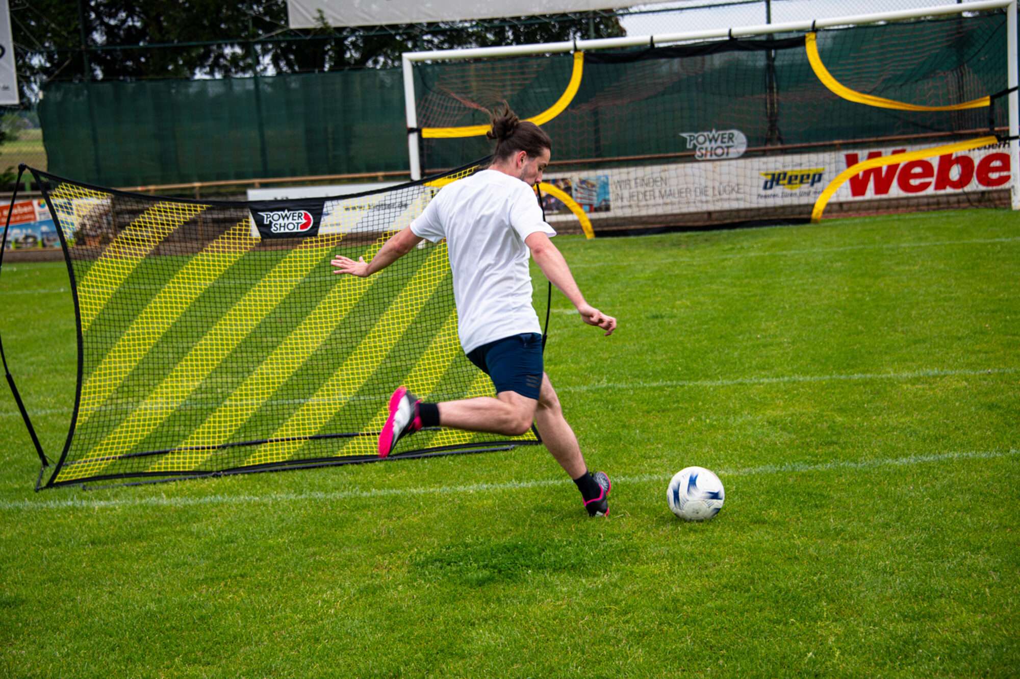 Image du produit : Red de rebote 240 x 150 cm - Ideal para jugar al fútbol